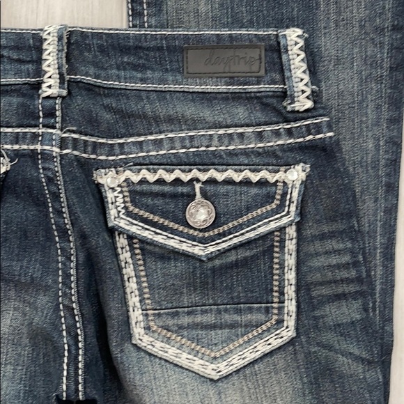 Buckle Daytrip Jeans - Picture 6 of 6